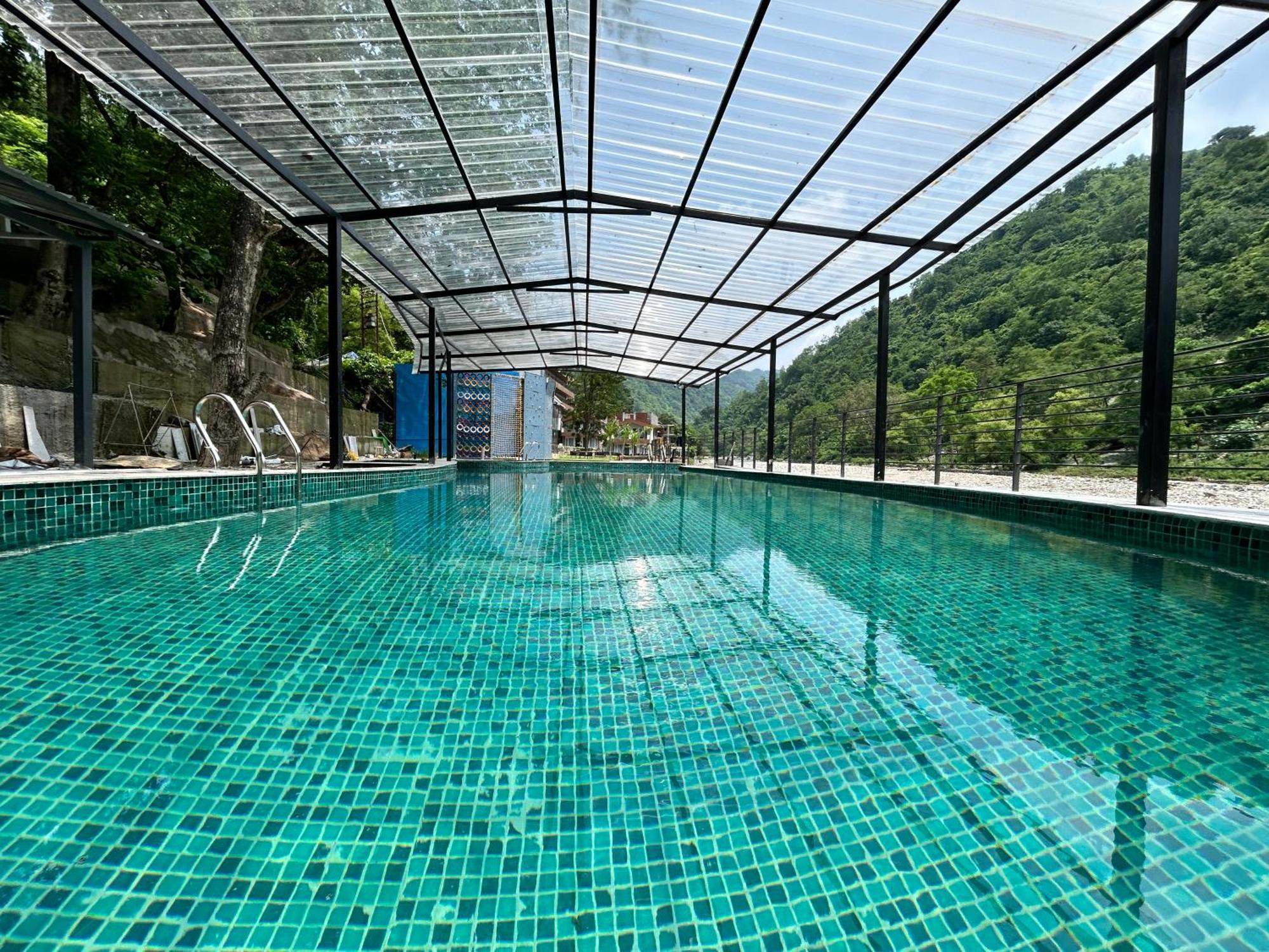 Dls Divine River Resort And Spa, Rishīkesh Екстериор снимка