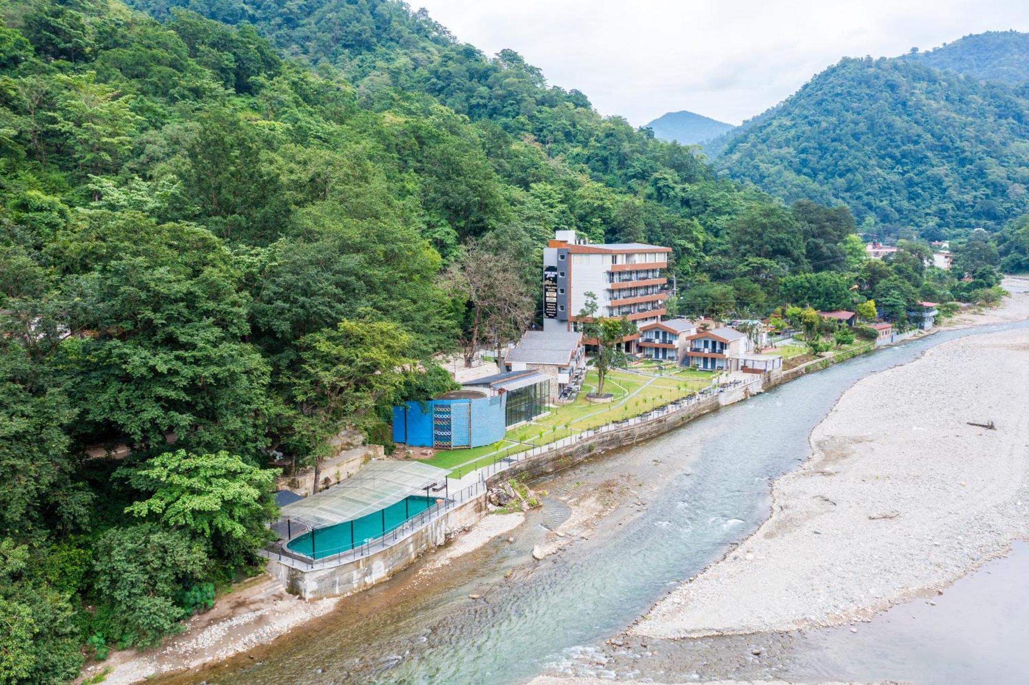 Dls Divine River Resort And Spa, Rishīkesh Екстериор снимка