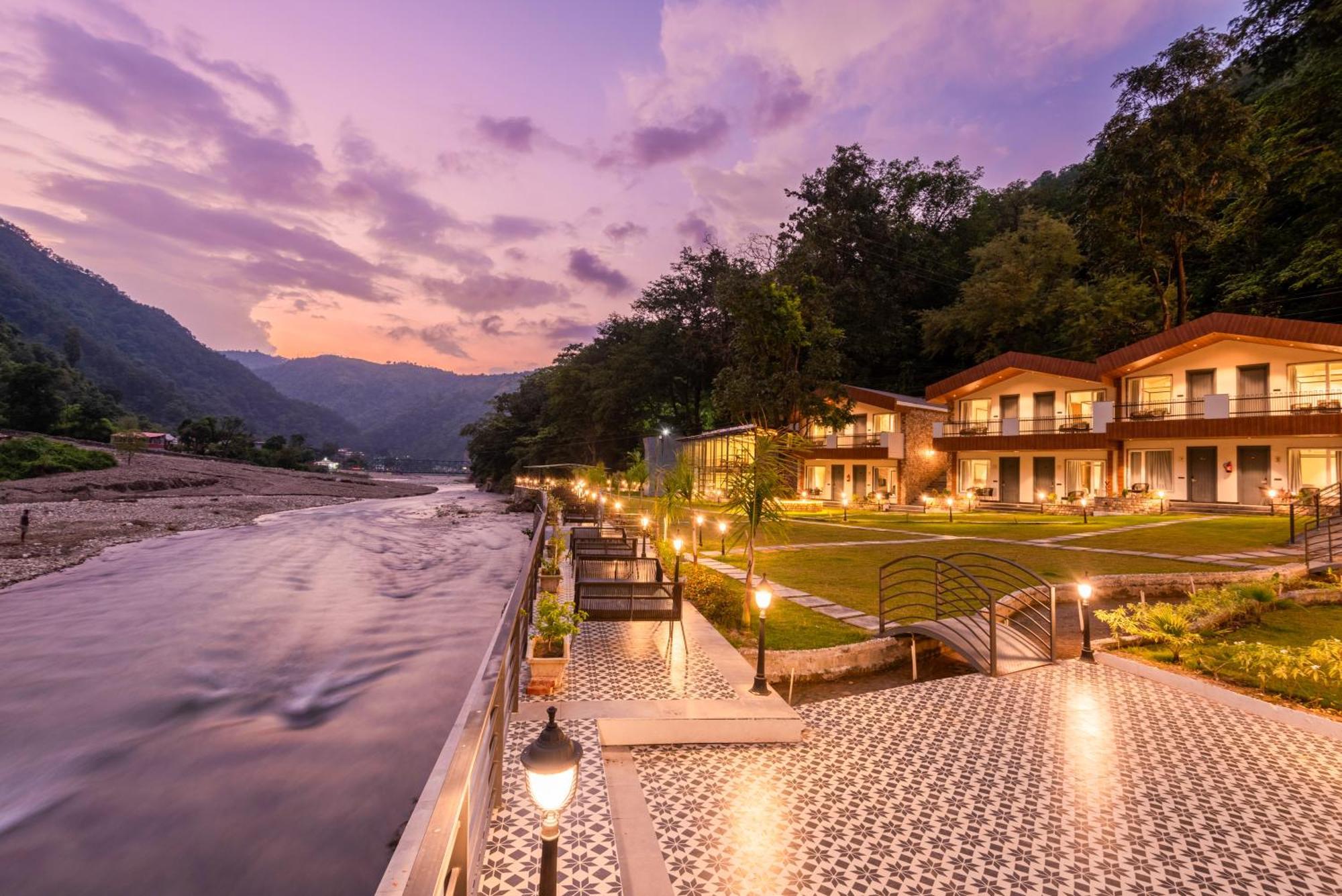 Dls Divine River Resort And Spa, Rishīkesh Екстериор снимка