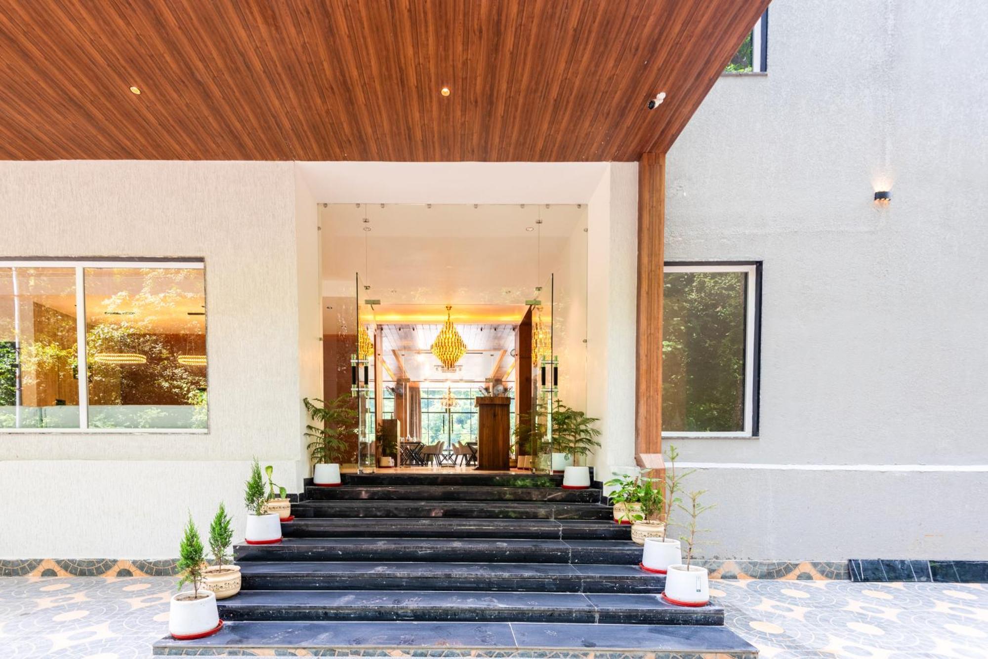 Dls Divine River Resort And Spa, Rishīkesh Екстериор снимка