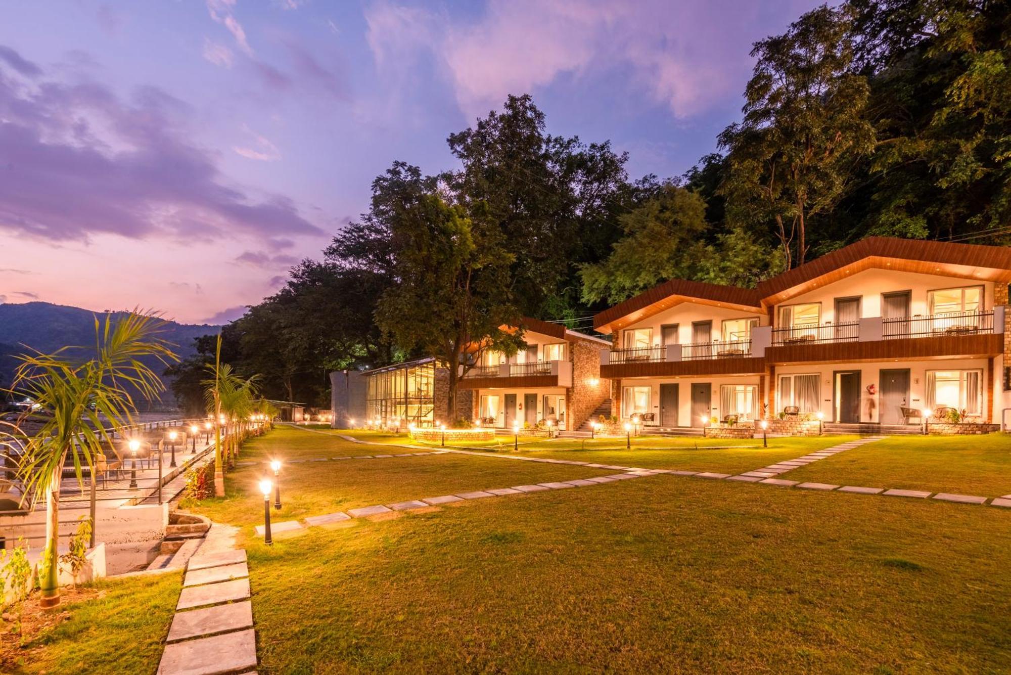 Dls Divine River Resort And Spa, Rishīkesh Екстериор снимка